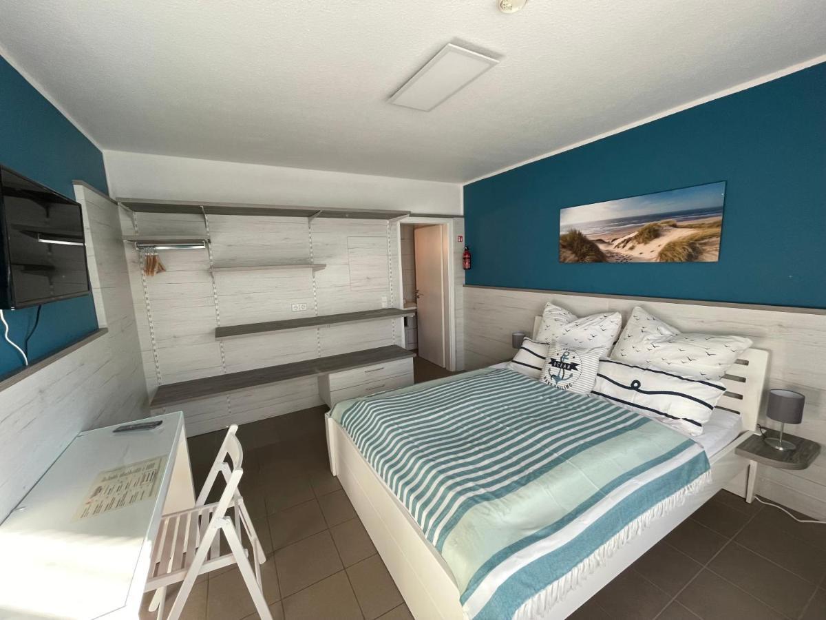 Double Room Private Bathroom